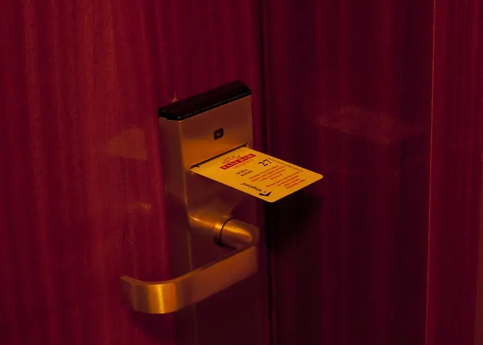 汽车旅馆 Taxi Bar