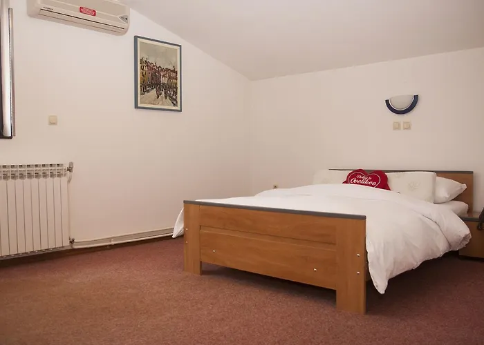 Taxi Bar 汽车旅馆 格拉迪什卡